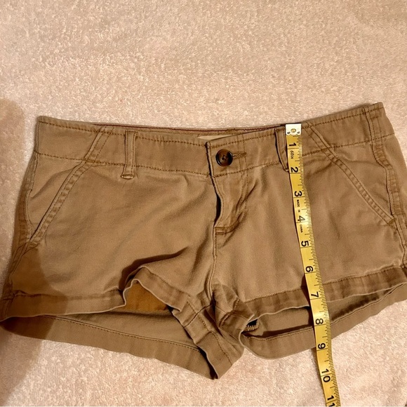 Hollister khaki shorts, size 25/1 - Picture 2 of 4